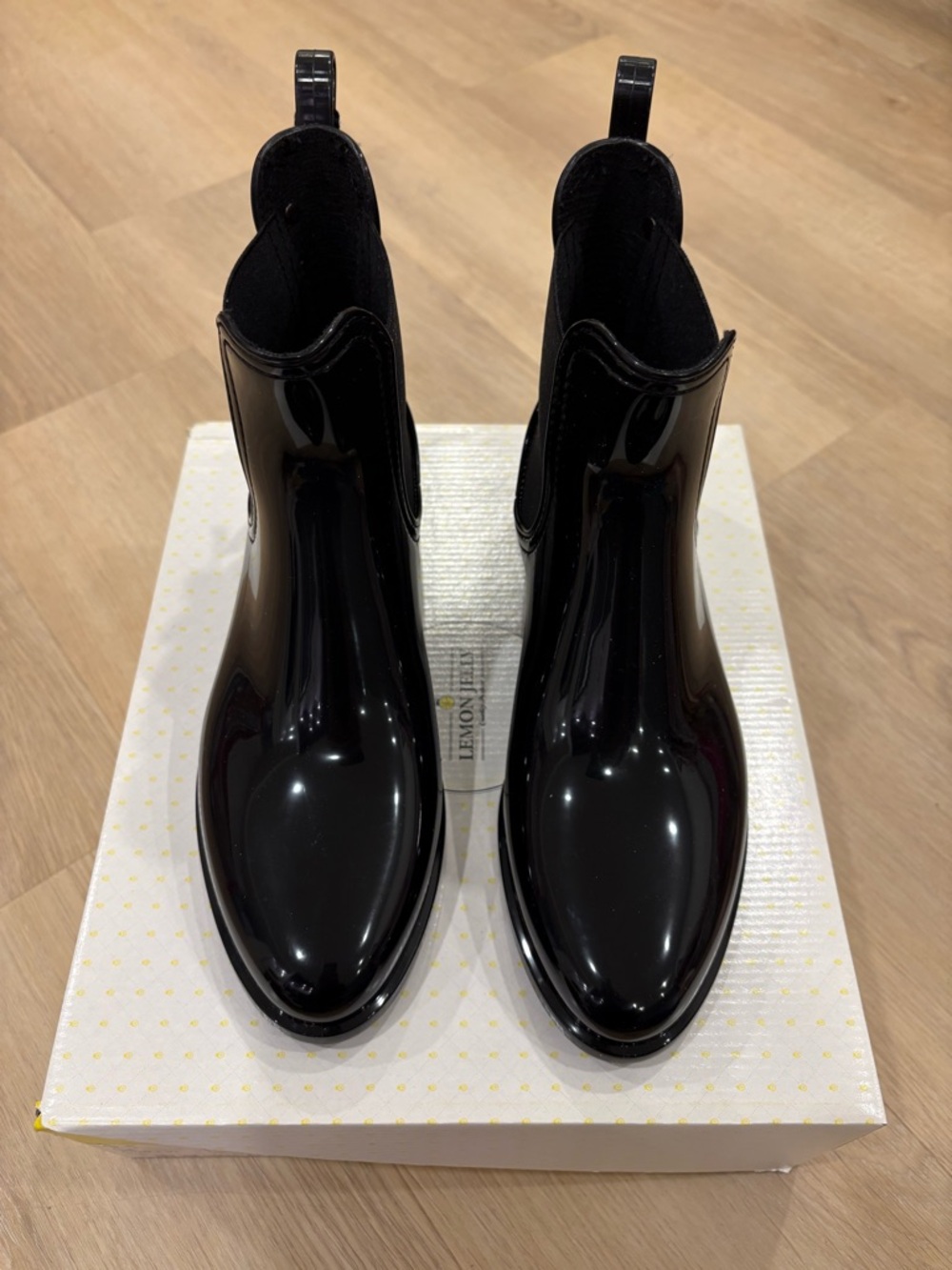 Lemon Jelly Women’s ComfyBlack Gloss Chelsea Rain Boots - Picture 2 of 7